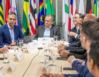 Em Pernambuco, Paulo Dantas articula ampliação de crédito para empresas do Nordeste