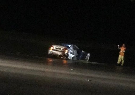 Dupla sertaneja sofre acidente de trânsito a caminho de show