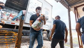 Sedetur entrega cestas básicas doadas pela MVV para instituições em Maceió
