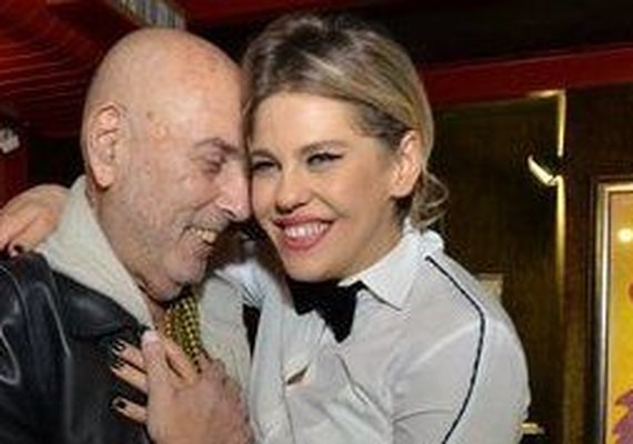 Atriz Bárbara Paz vive reclusa após morte do marido