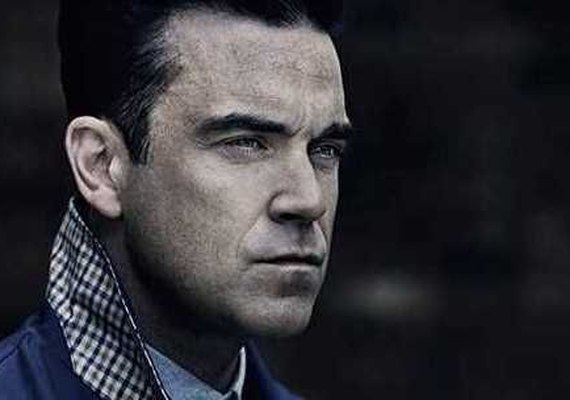 Robbie Williams diz que fumou maconha dentro do Palácio de Buckingham