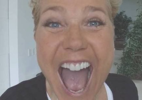 Xuxa estreia canal no YouTube e se diverte: 'Ainda estou aprendendo'