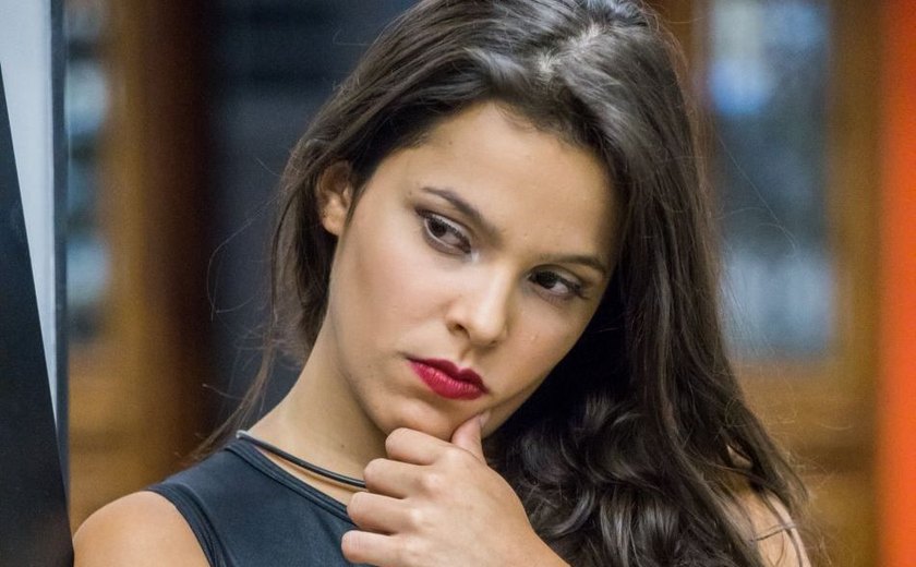 'BBB 17': Emilly expõe ex-namorados e Vivian critica postura da jovem