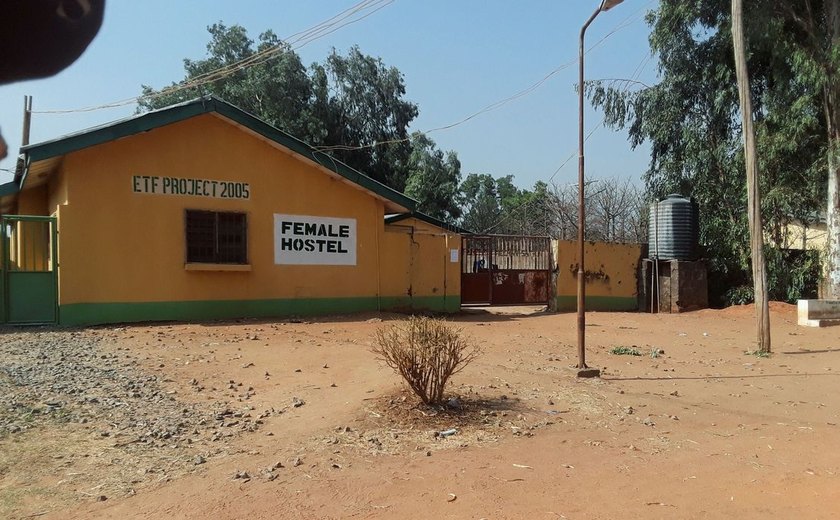 Dezenas de estudantes são raptados em faculdade no noroeste da Nigéria