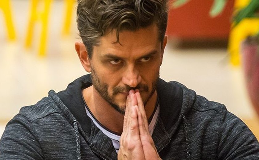 Fãs do ex-BBB Marcos pagam R$ 1,2 mil em consulta só para vê-lo de perto