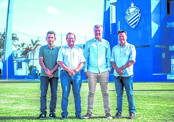 CSA investe em novo executivo de futebol  para a Série C