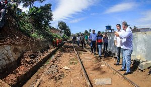 Prefeito vistoria obras de contenção de encostas no Mutange