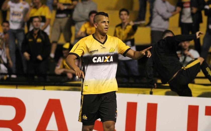 Guarani perde 'última chance' após empate com Criciúma em casa