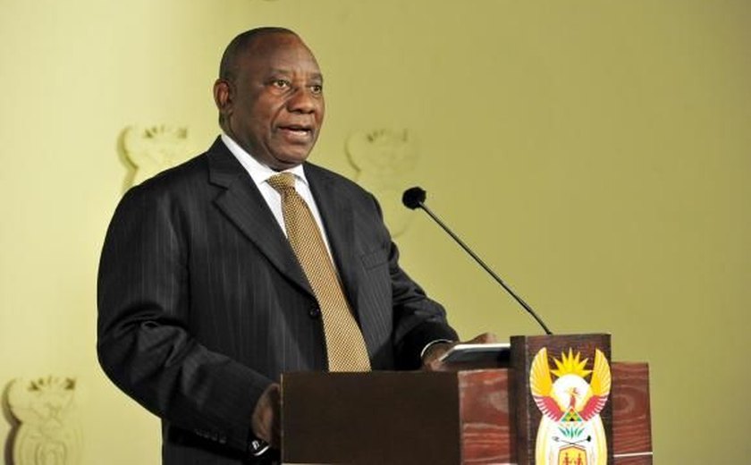 Governo de transição toma posse na África do Sul