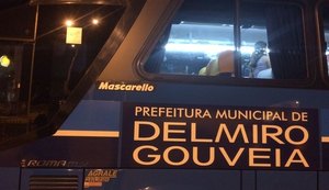 Ônibus que transportava universitários é alvejado por bandidos