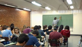 Brasil tem dificuldade em atrair jovens para a carreira de professor