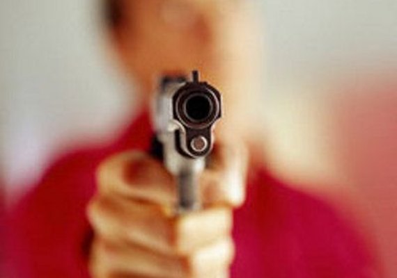 Homem é vítima de tentativa de homicídio em Maceió