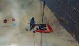 Trabalhadores são resgatados com vida após ficarem soterrados em silo