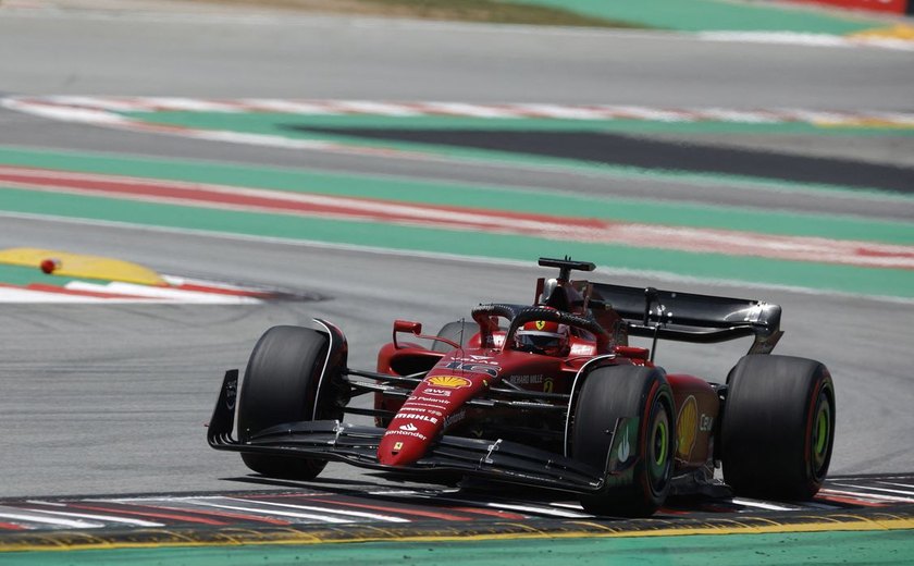 Charles Leclerc lidera dobradinha da Ferrari e marca pole no GP de Mônaco