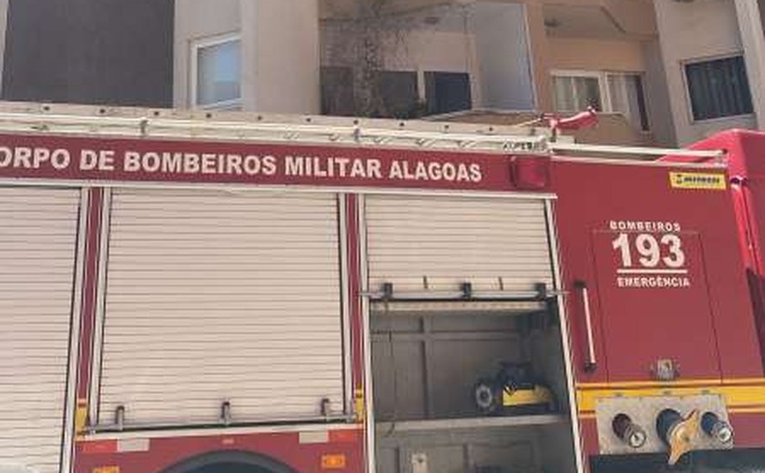Princípio de incêndio em apartamento na Ponta Verde assusta moradores