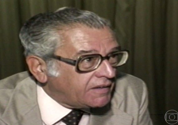 Morre aos 93 anos o jornalista político Villas-Bôas Côrrea