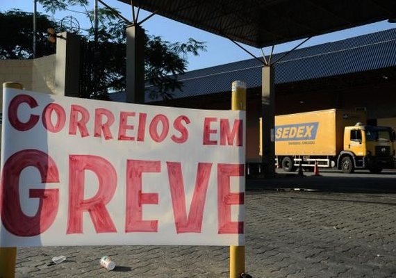 Após decisão do TST, trabalhadores dos Correios encerram greve