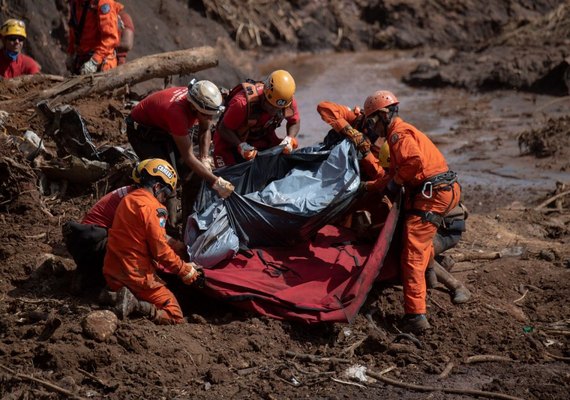 Número de mortos em Brumadinho chega a 84; 42 foram identificados
