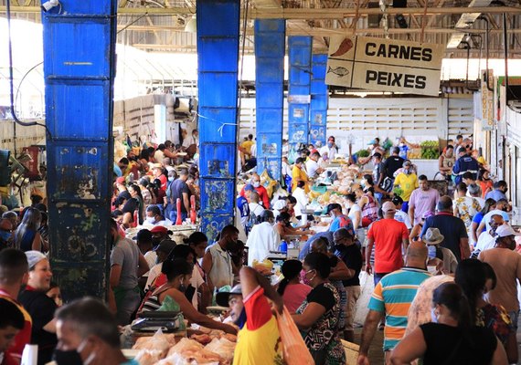 Mercado Público e Feiras livres terão horário estendido nesta quarta e quinta-feira