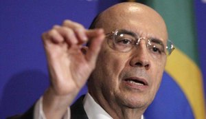 Henrique Meirelles mantém previsão de alta do PIB em 2017