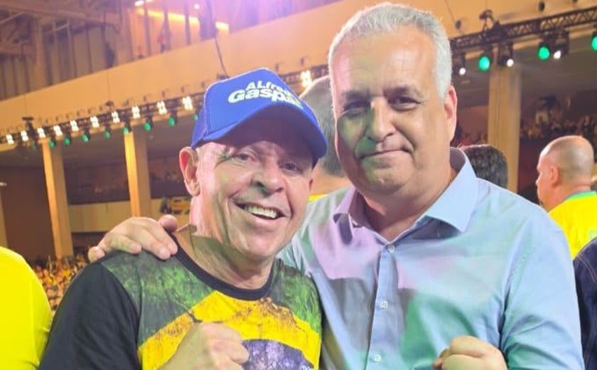 Em SP, Coronel Do Valle integra comitiva alagoana em convenção que oficializou candidatura de Flávio Bolsonaro