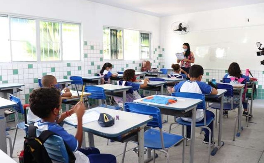 Simulado com mais de 10 mil alunos prepara para prova da Educação Básica