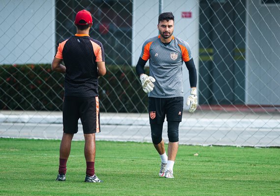 CRB segue no mercado buscando reforços para a temporada