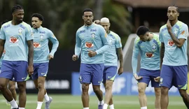Carlo Ancelotti comanda primeira atividade com todos os convocados