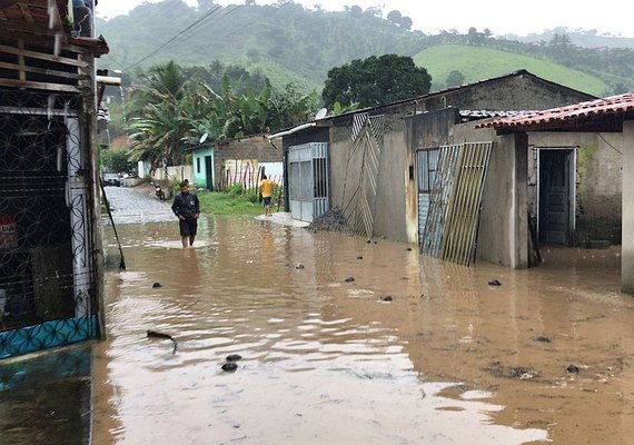 Atingida por desastre, Santana do Mundaú vai receber R$ 513 mil para obras de recuperação