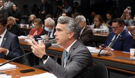 Rafael Brito defende percentual máximo para contratação de professores temporários na rede pública de ensino