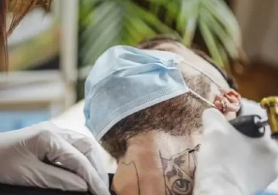Tatuador é condenado por lesão corporal gravíssima após tatuar adolescente sem autorização dos pais
