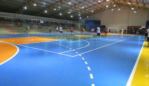Secretaria de Esportes de Penedo promove campeonatos de futsal masculino e feminino