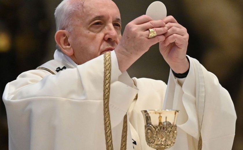 Papa Francisco pede união para enfrentar pandemia na missa do Domingo de Páscoa