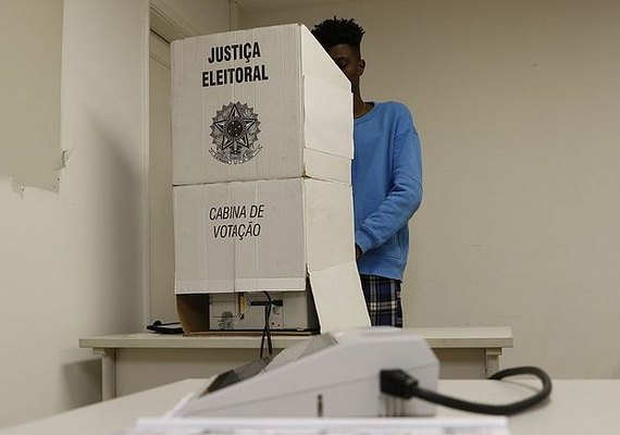 Posso votar no 2º turno se faltei ao primeiro?
