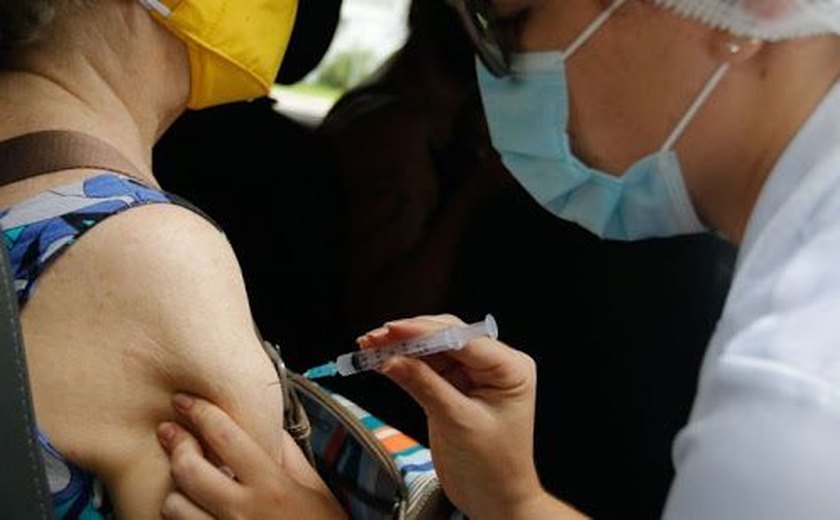 Maragogi inicia vacinação de pessoas com 50 anos na próxima segunda (14)