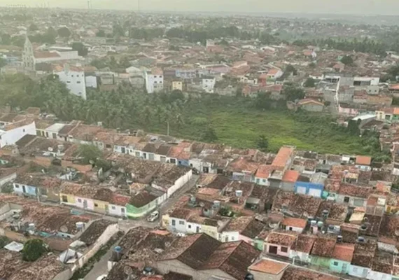 Após suposta ameaça, homem entra em escola para se esconder em Arapiraca