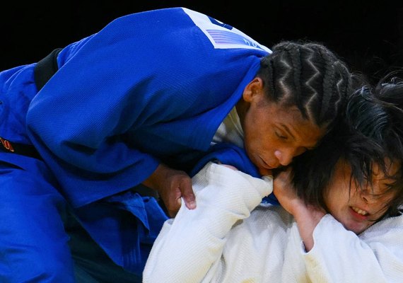 Paris 2024: Rafaela Silva perde o bronze no judô após duelo com japonesa