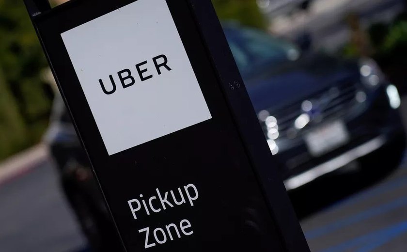 Uber cortará 3.700 empregos e salário do presidente da empresa