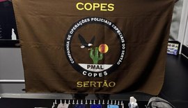 PM apreende arma e flagra tráfico de drogas em Penedo e Piranhas