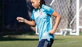 Adolescente de Maceió parte para o Rio em busca de carreira no futebol