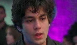 'Malhação': Alex é internado às pressas após convulsão e pode ter grave doença