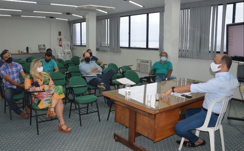 Incra reúne servidores para avaliar trabalhos em Alagoas