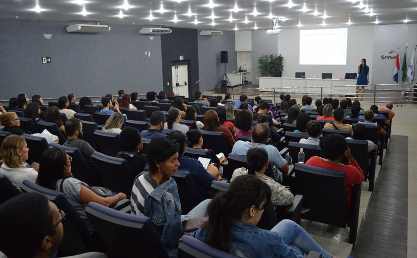 Em Maceió, formação discute autismo e educação inclusiva