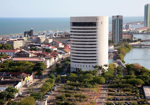 Diploma de graduação pode substituir certificado de conclusão de ensino médio, decide TRF5