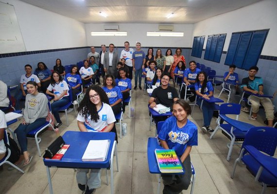 Pé-de-Meia: MEC encontra beneficiários em Alagoas
