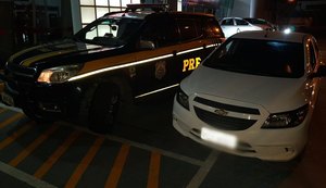 PRF recupera veículo roubado e prende homem por receptação na BR 104