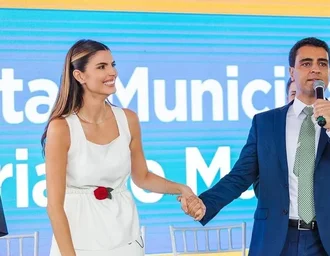 JHC se filia ao PSDB e leva grupo familiar em movimento de olho em 2026