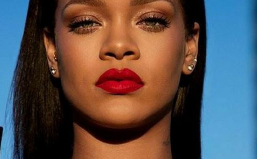 Rihanna impressiona fãs ao dizer que só dorme três horas por noite