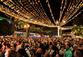 Paulo Barba, Renato Braz e grandes nomes da música brasileira movimentam o Theatro Homerinho