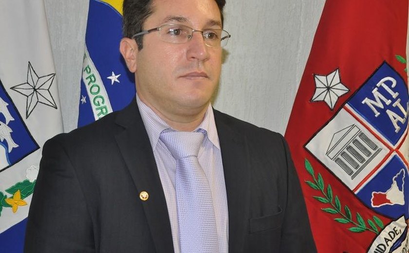 Poder Executivo do município de Senador Rui Palmeira exonera parentes de prefeita